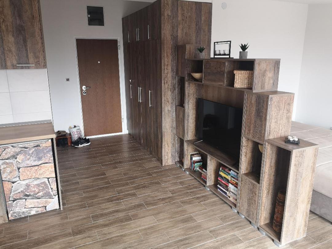 Laki Apartman Zaovine Eksteriør billede