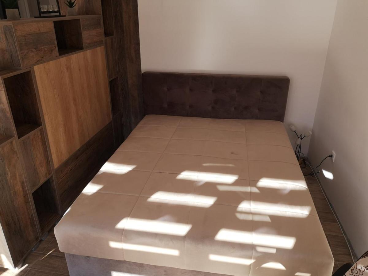 Laki Apartman Zaovine Eksteriør billede